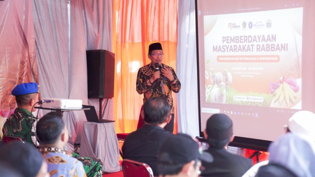 Sambutan Prof. Dr. Waryono di Program Pemberdayaan dan Peternakan LAZ Rabbani